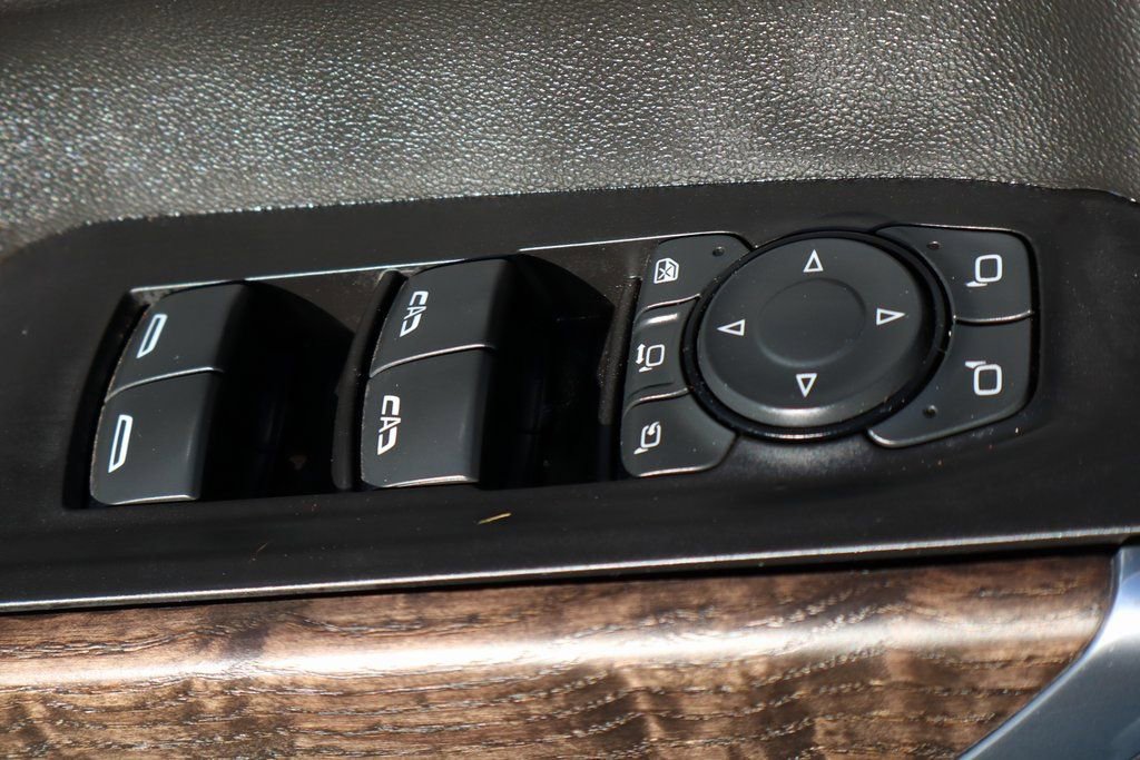 Used 2021 GMC Sierra 3500 Denali w/ Denali Ultimate Package image 18