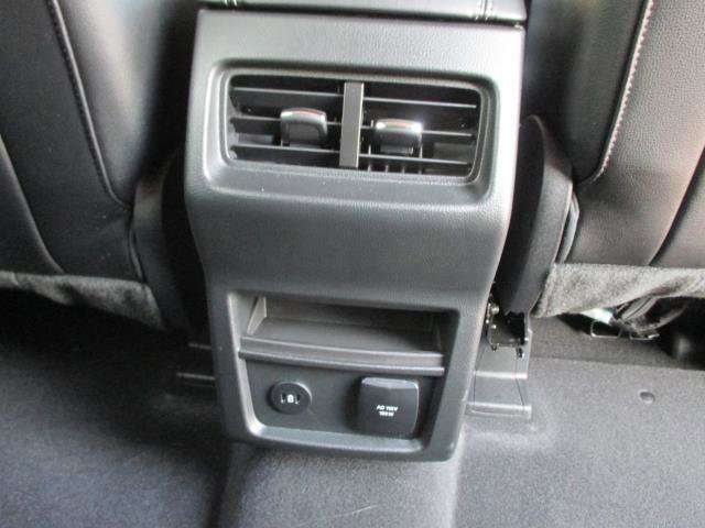 Used 2024 Ford Edge Titanium image 25