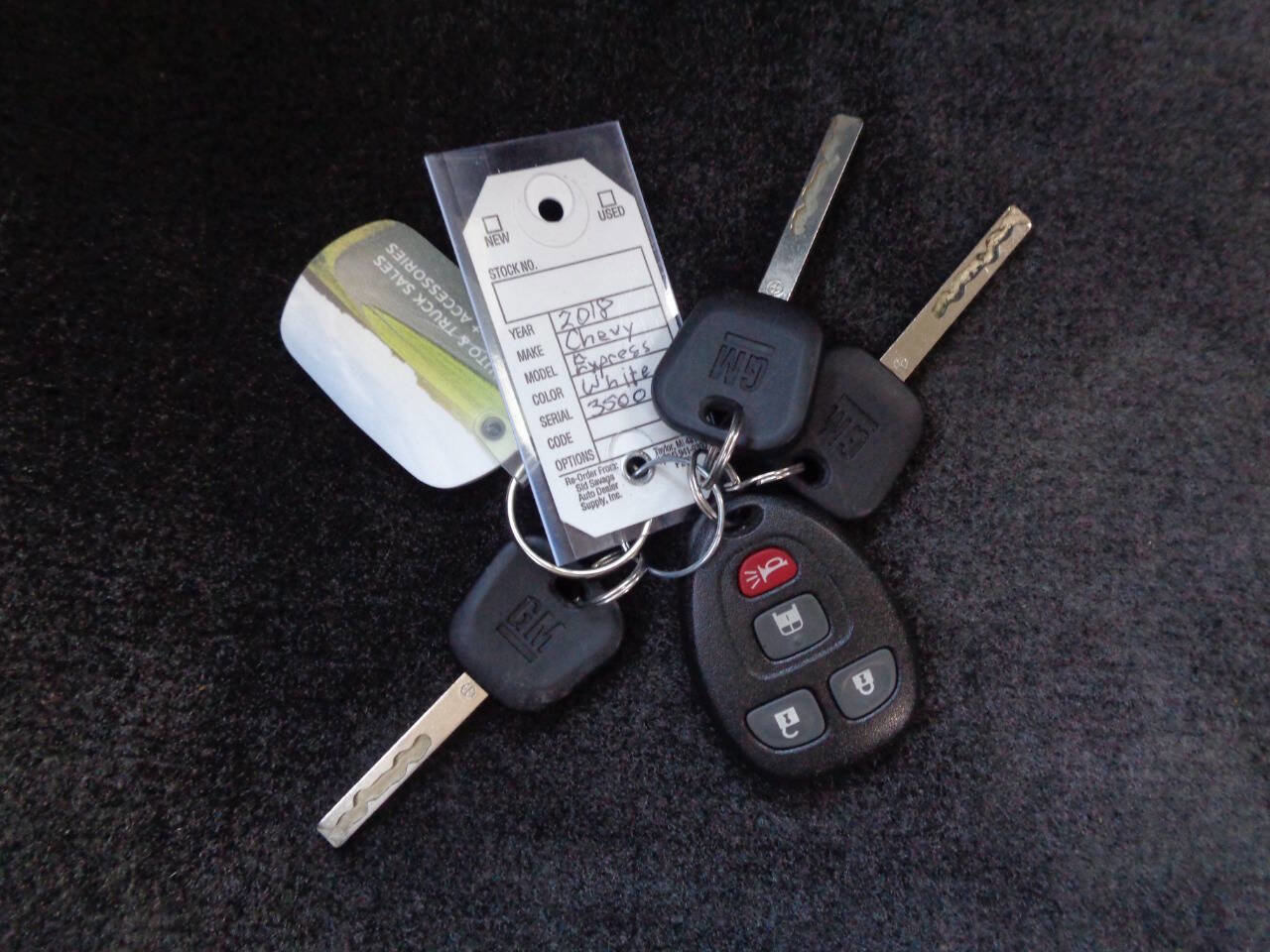 Used 2018 Chevrolet Express 3500 LS image 63