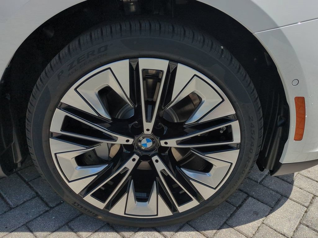 New 2027 BMW 530i xDrive w/ Premium Package AWD/4WD image 11