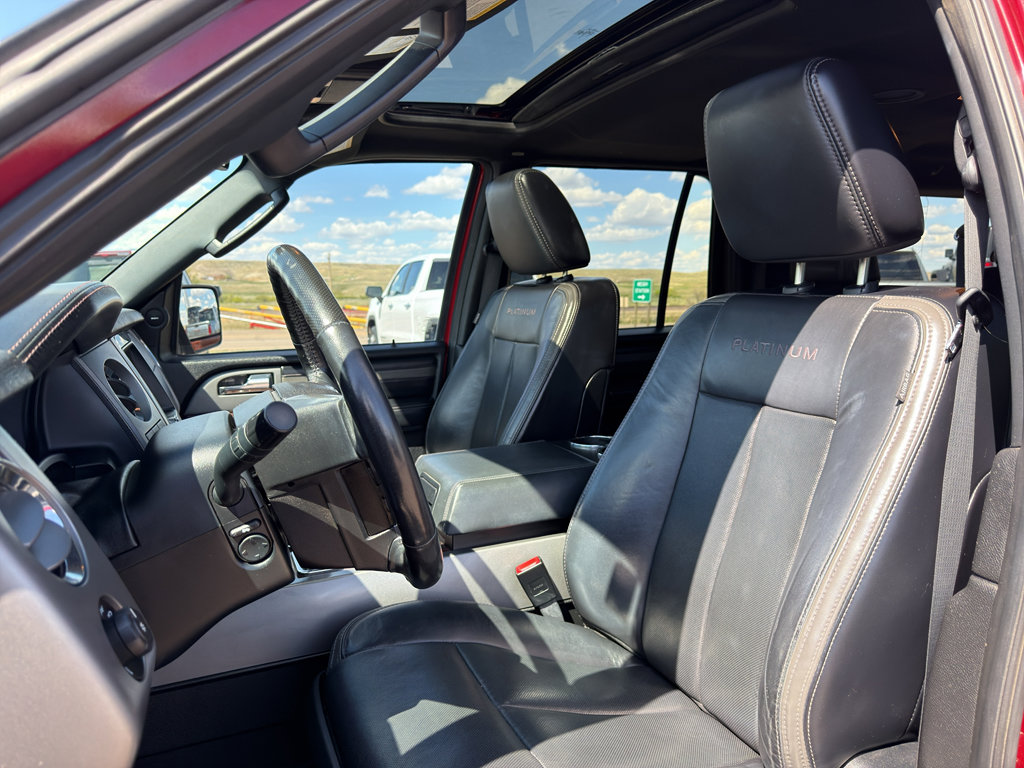 Used 2017 Ford Expedition EL Platinum AWD/4WD image 2
