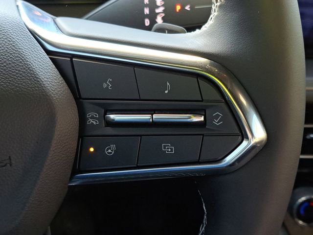 Used 2026 Chevrolet Traverse LT w/ Midnight/Sport Edition image 19