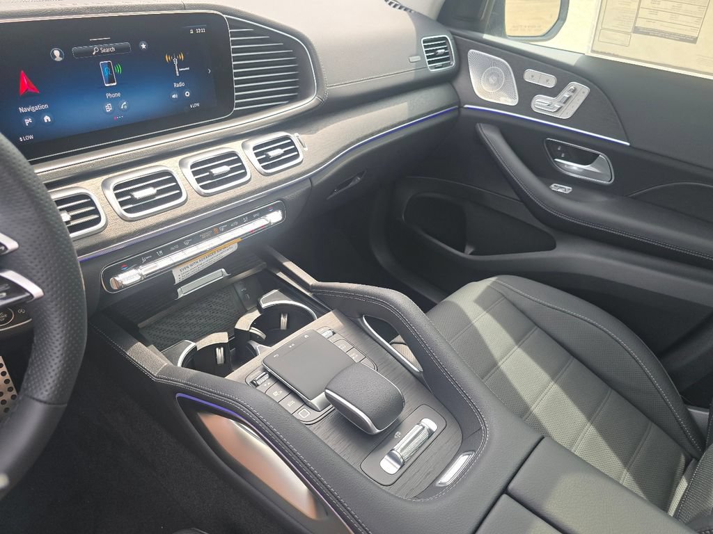 New 2026 Mercedes-Benz GLS 450 4MATIC image 32