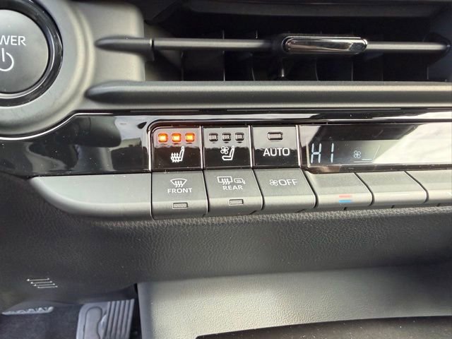 Used 2025 Toyota Crown Signia image 23