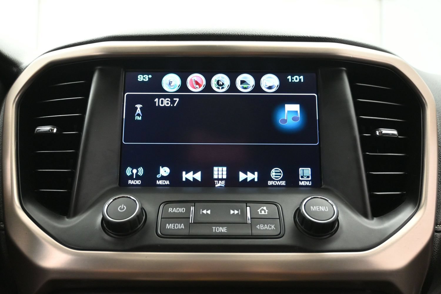 Used 2017 GMC Acadia Denali w/ Technology Package FWD image 31