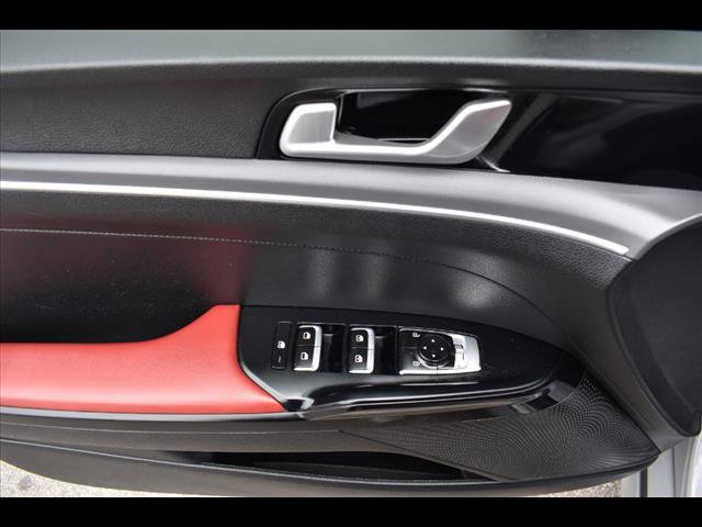 Used 2023 Kia K5 GT-Line image 12