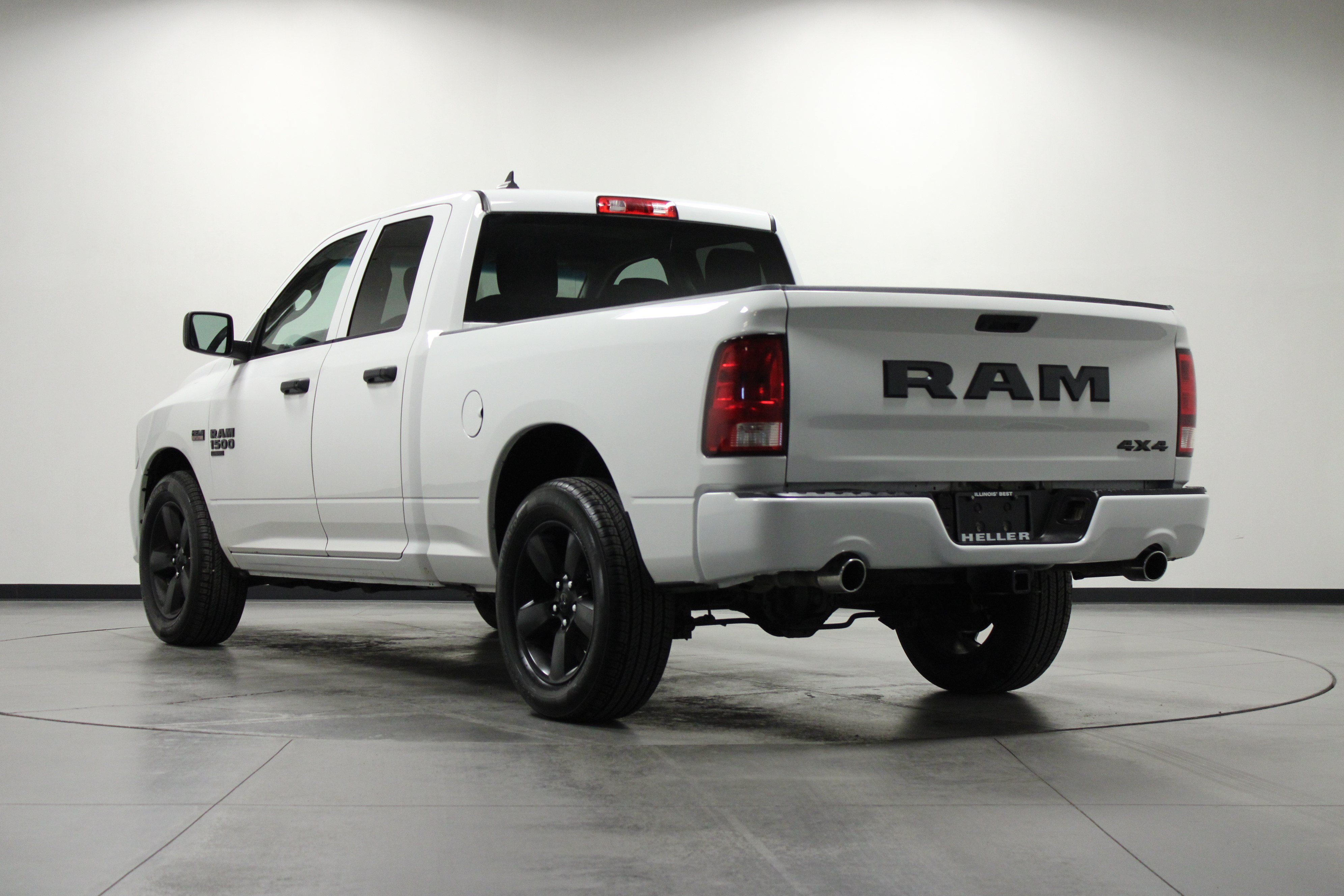 Used 2019 RAM 1500 Express w/ Wheel & Sound Group AWD/4WD image 6
