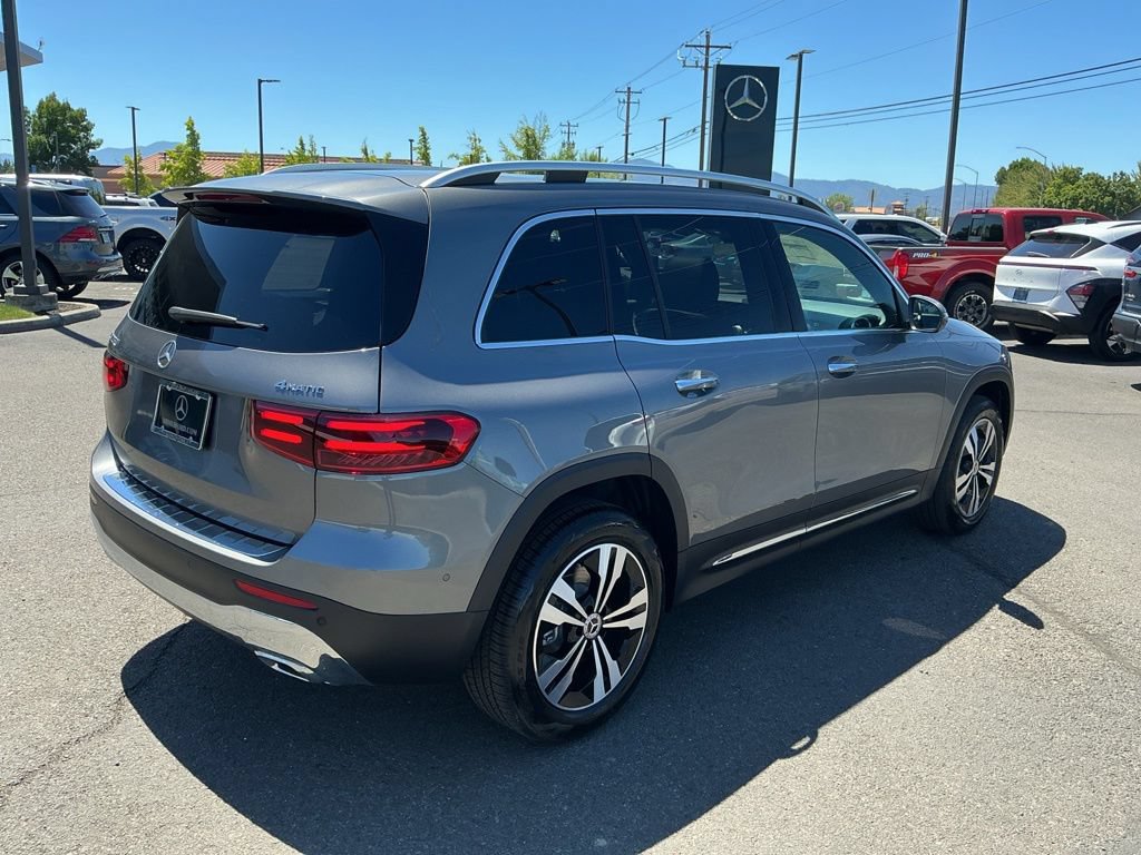 New 2026 Mercedes-Benz GLB 250 4MATIC image 7
