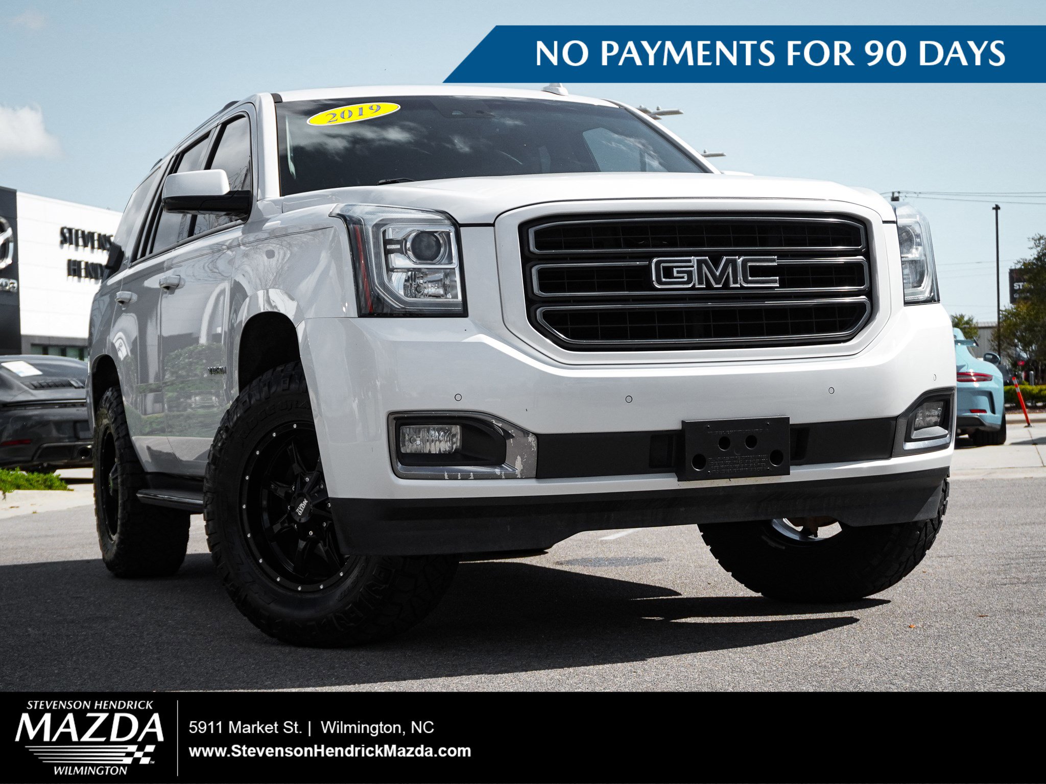 Used 2019 GMC Yukon SLT w/ Graphite Performance Edition AWD/4WD image 1