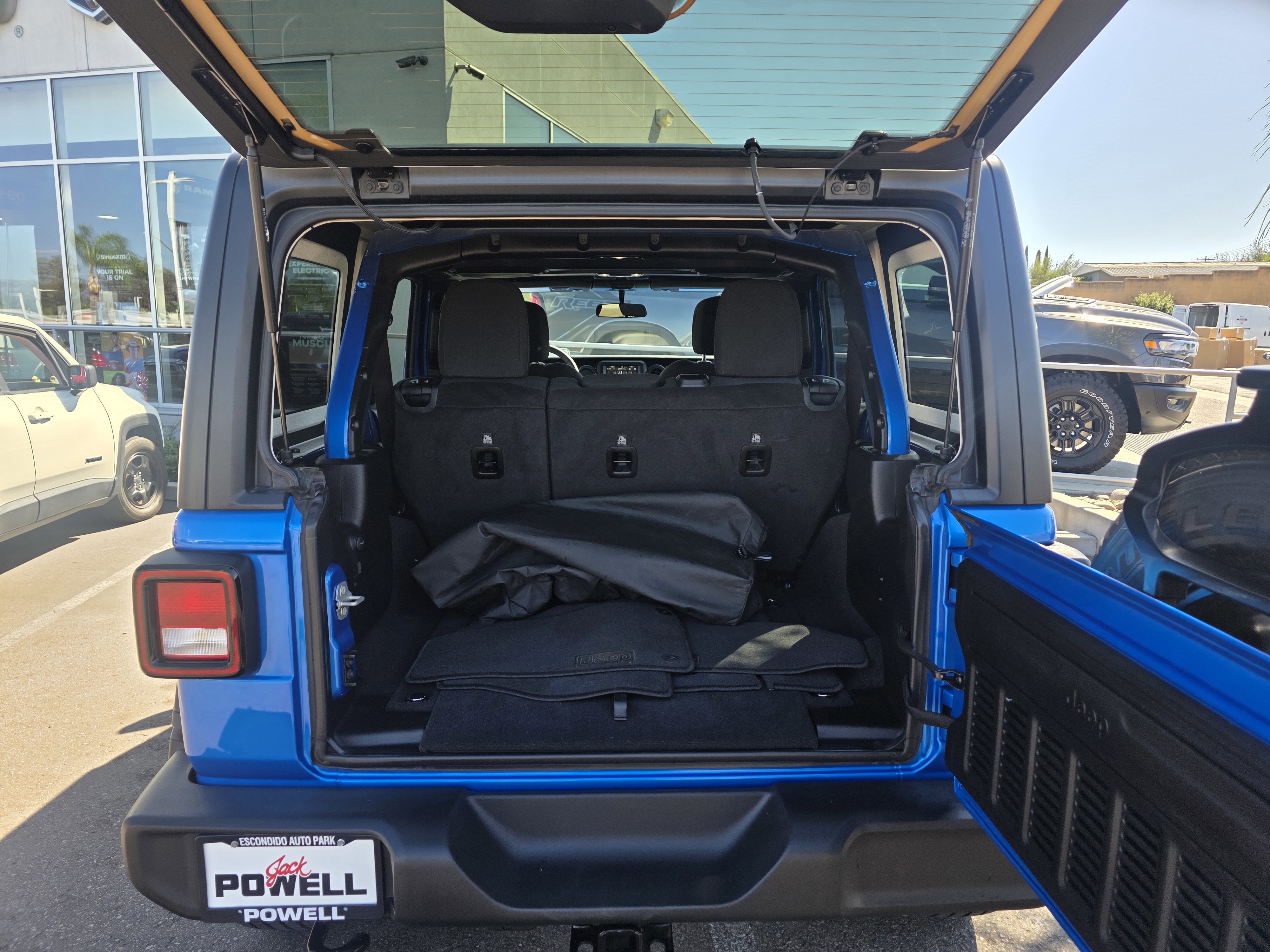 Certified 2023 Jeep Wrangler Unlimited Sport image 17