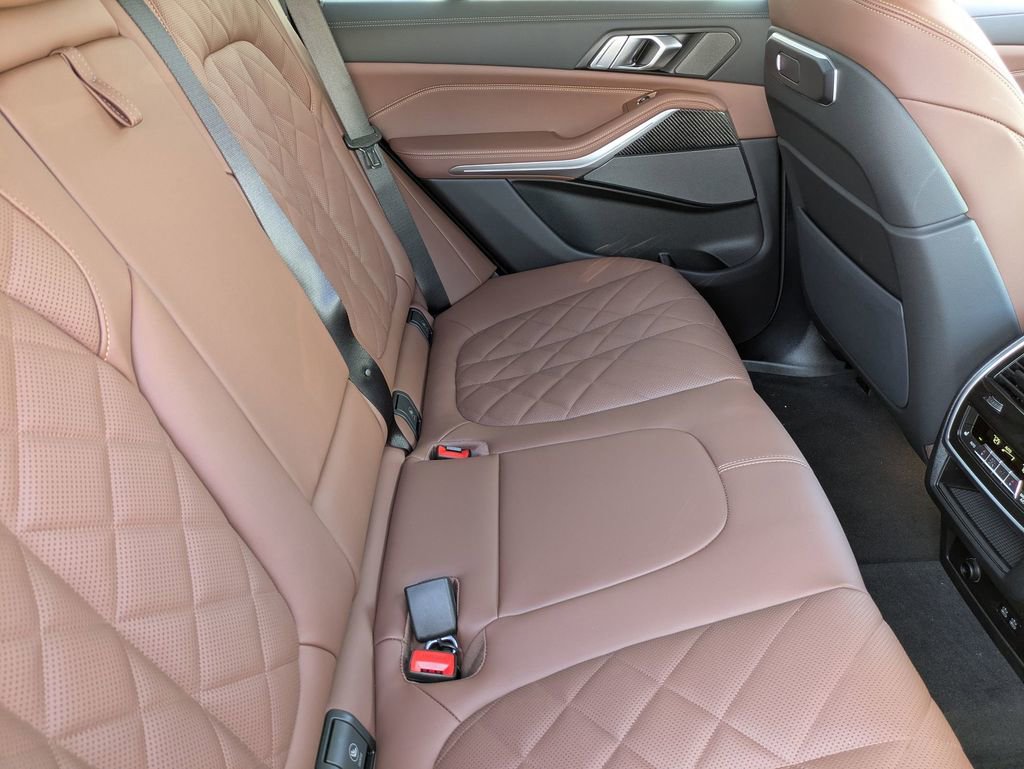 New 2026 BMW X5 M60i w/ Climate Comfort Package image 36