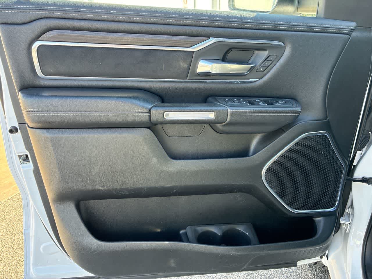 Used 2025 RAM 1500 Laramie AWD/4WD image 22