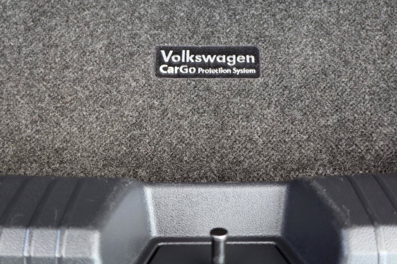 Used 2020 Volkswagen Jetta GLI FWD image 32