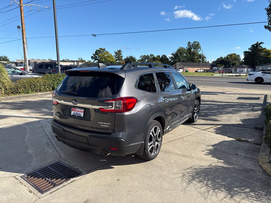 Used 2023 Subaru Ascent Touring AWD/4WD image 7