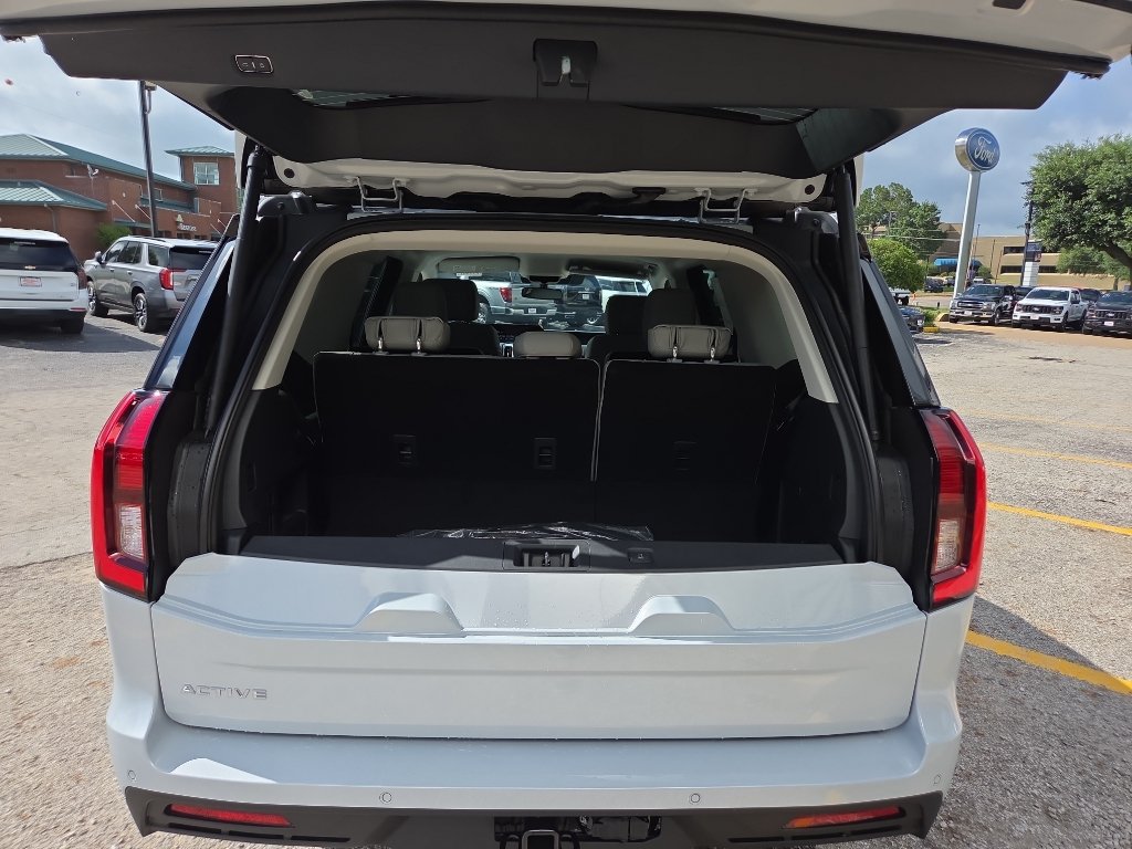 New 2026 Ford Expedition Active RWD image 21