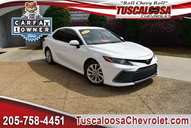 Used 2023 Toyota Camry LE FWD image 1