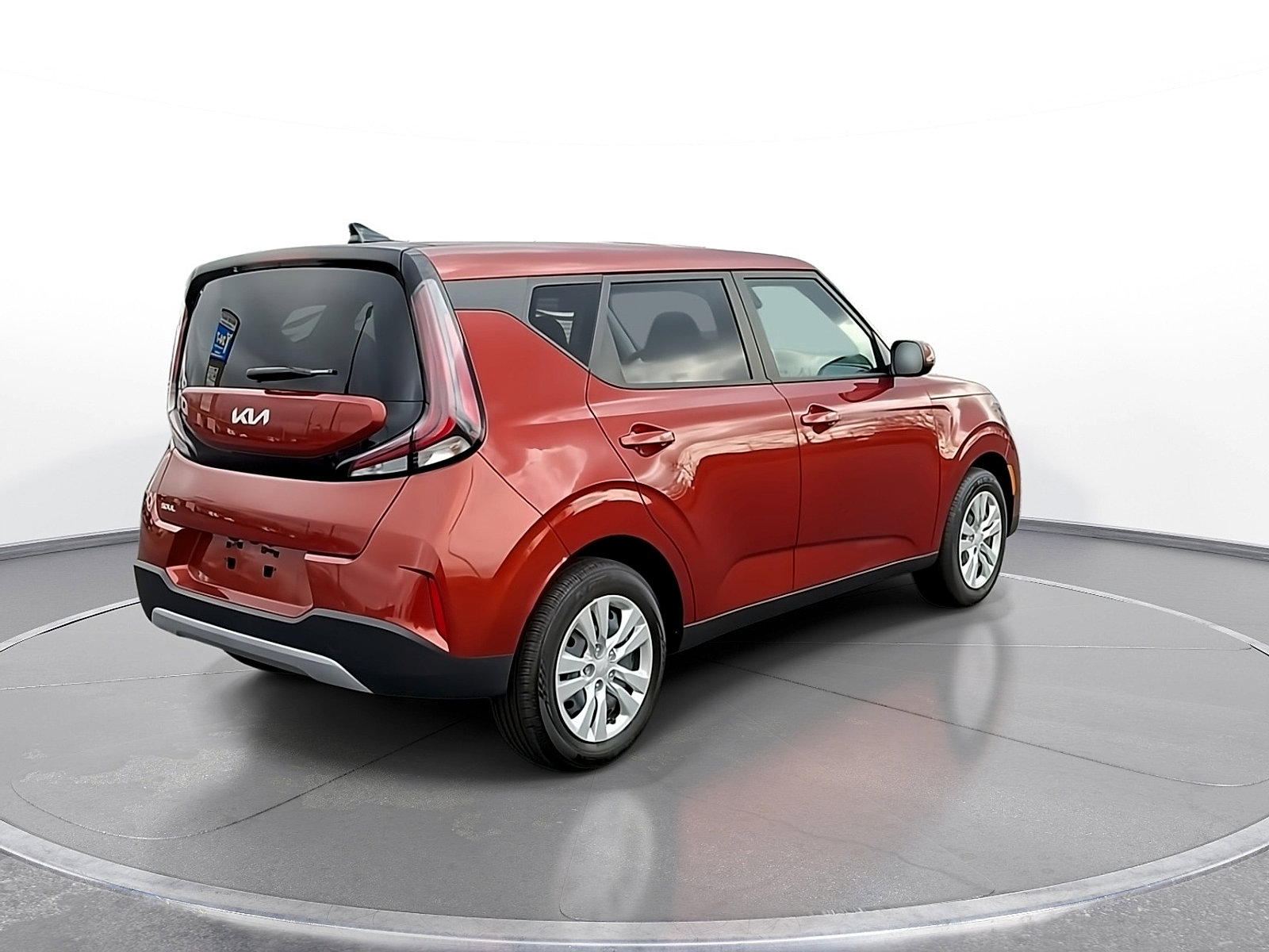 Used 2025 Kia Soul LX FWD image 8