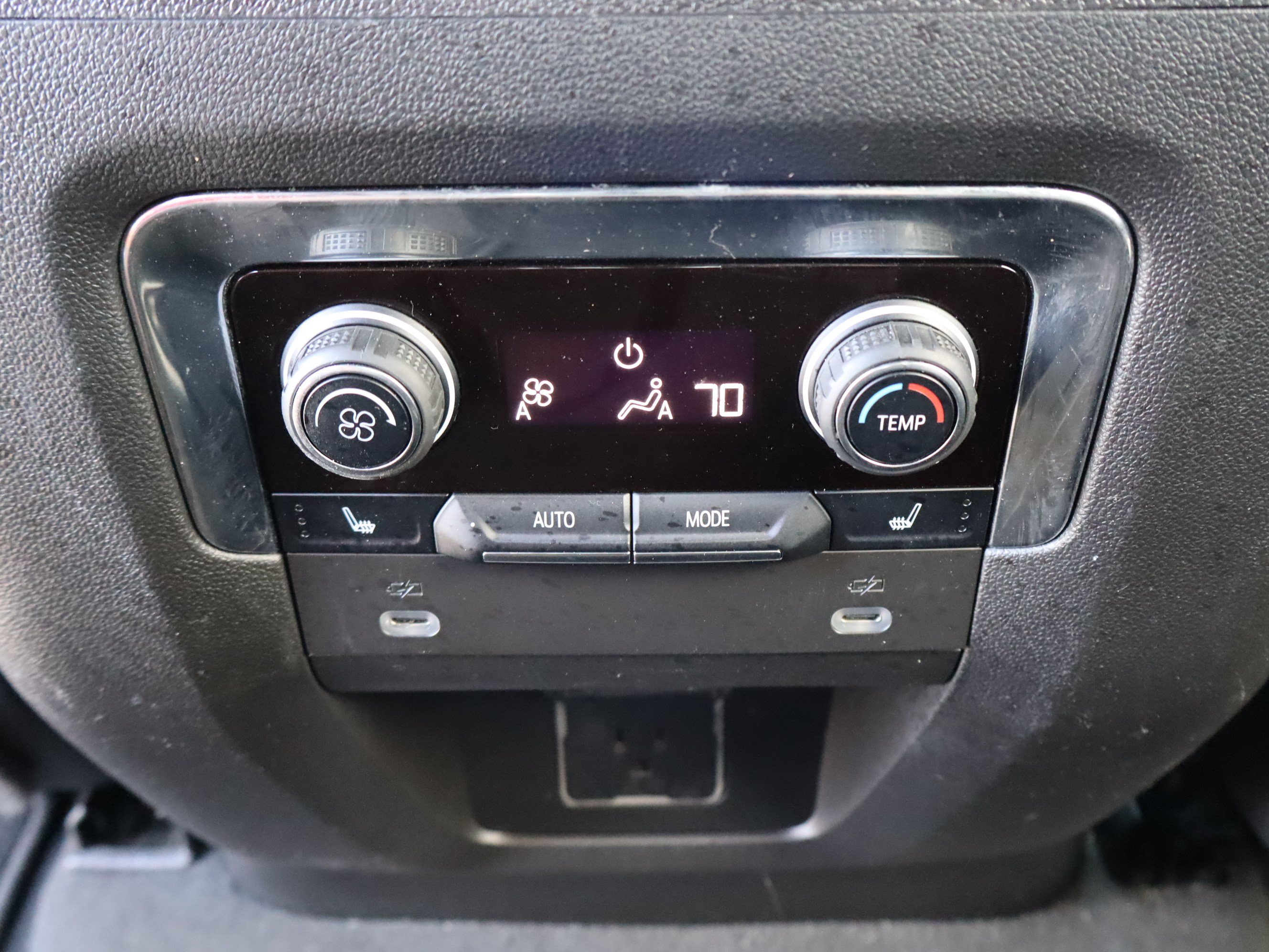 Used 2022 Chevrolet Tahoe High Country AWD/4WD image 34