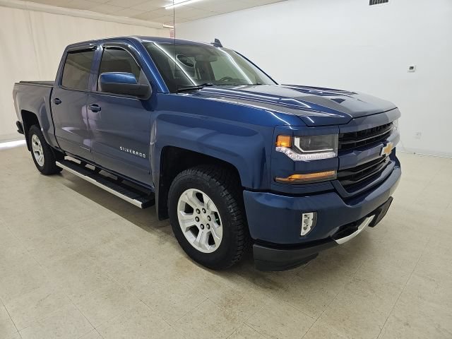 Used 2017 Chevrolet Silverado 1500 LT w/ All Star Edition AWD/4WD image 29