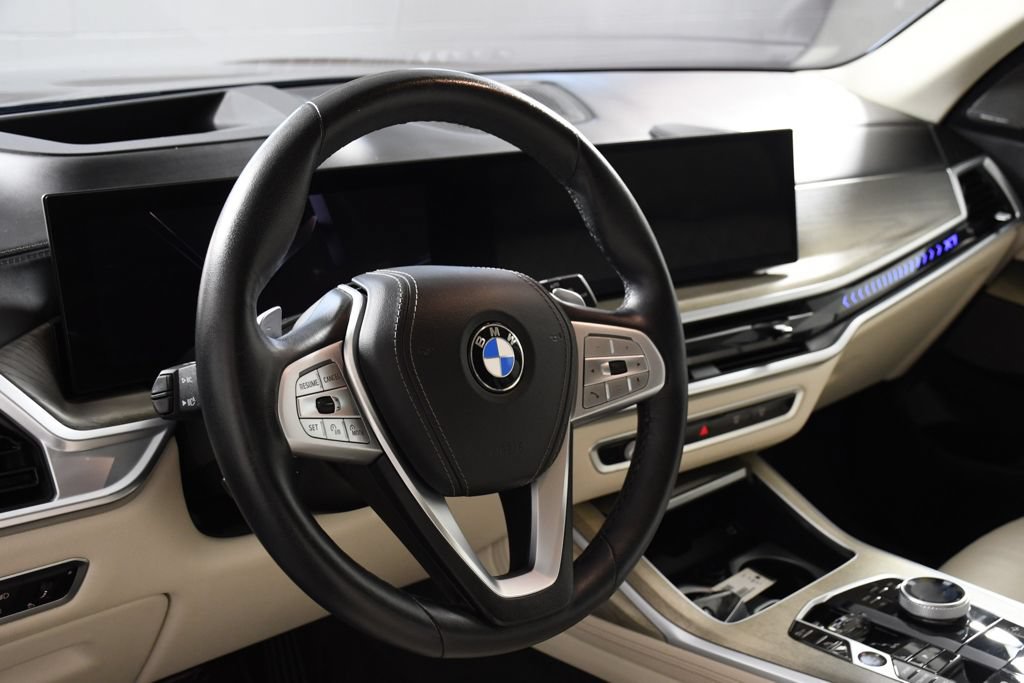 Used 2023 BMW X7 xDrive40i w/ Executive Package AWD/4WD image 13