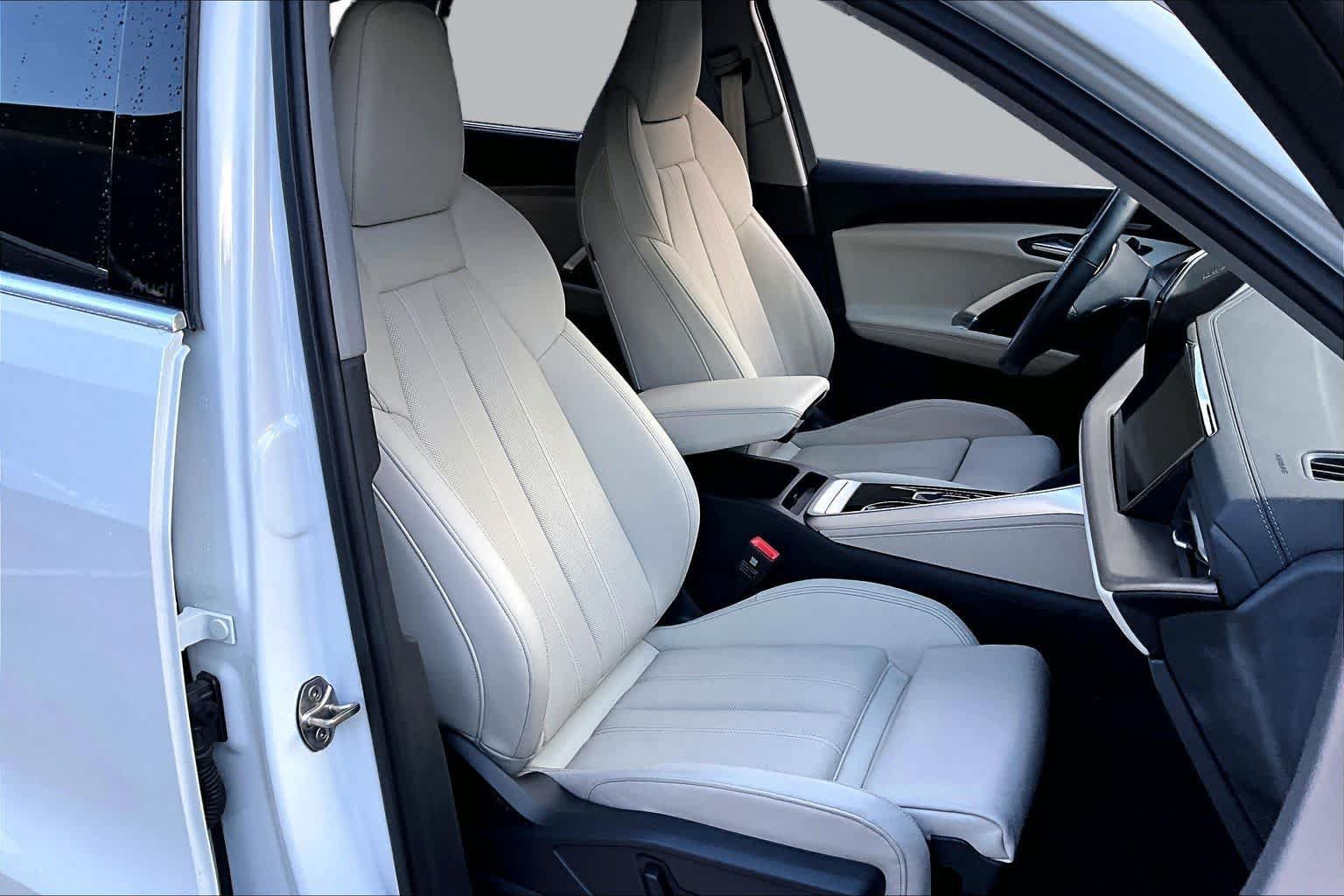Used 2025 Audi Q5 Prestige AWD/4WD image 9