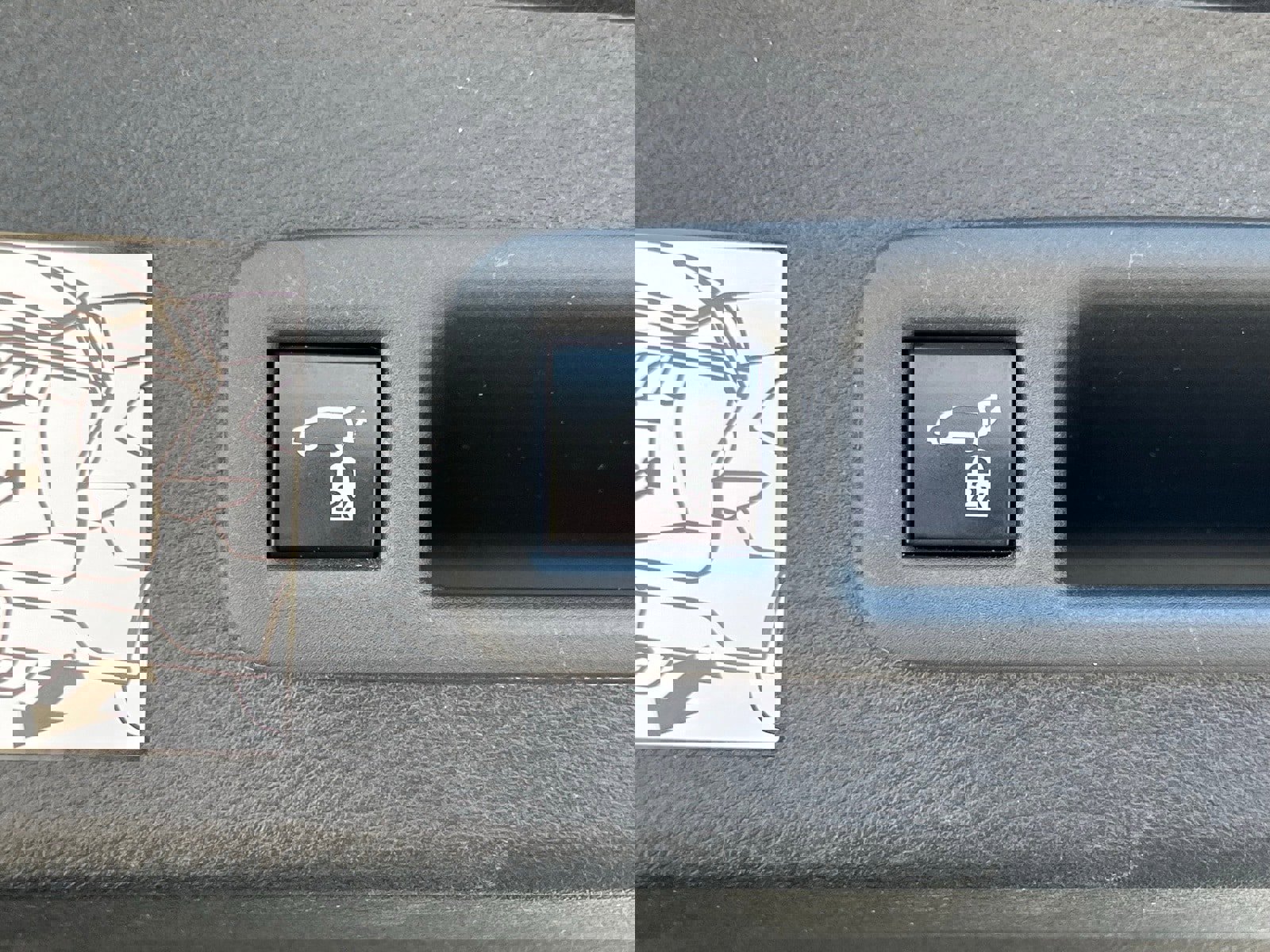 Used 2021 Toyota Sienna Platinum image 17