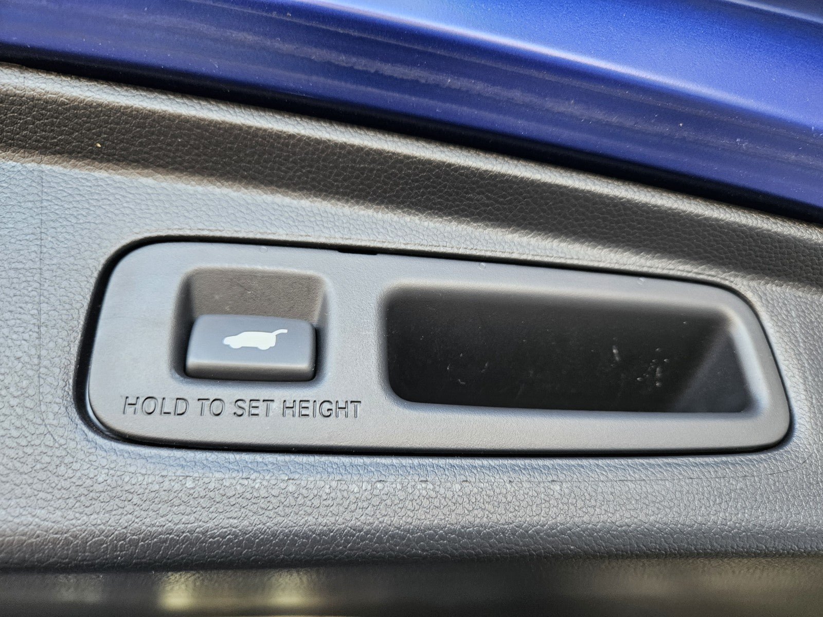 Used 2023 Honda CR-V EX-L image 10