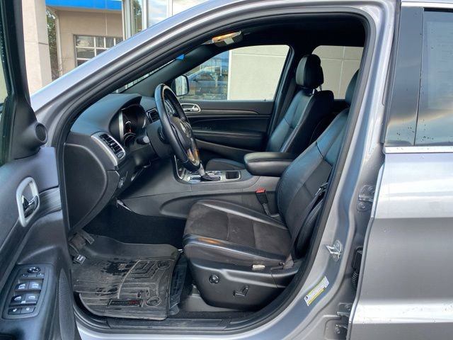 Used 2021 Jeep Grand Cherokee Laredo X image 12