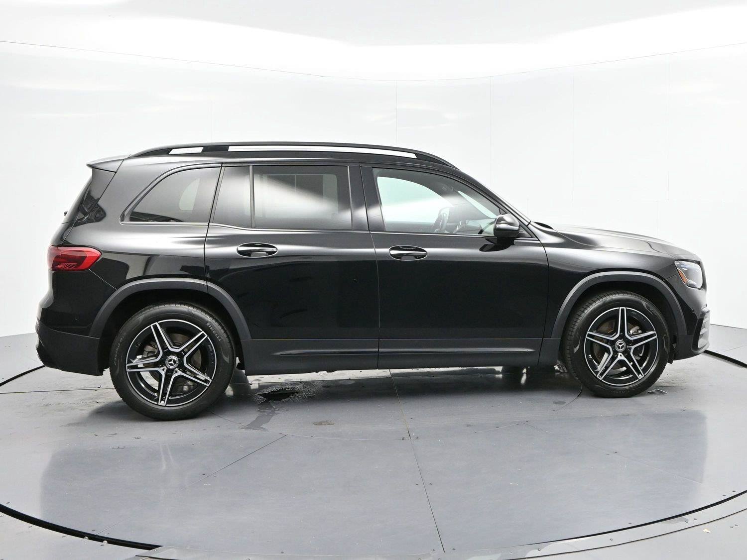 Used 2024 Mercedes-Benz GLB 250 image 8