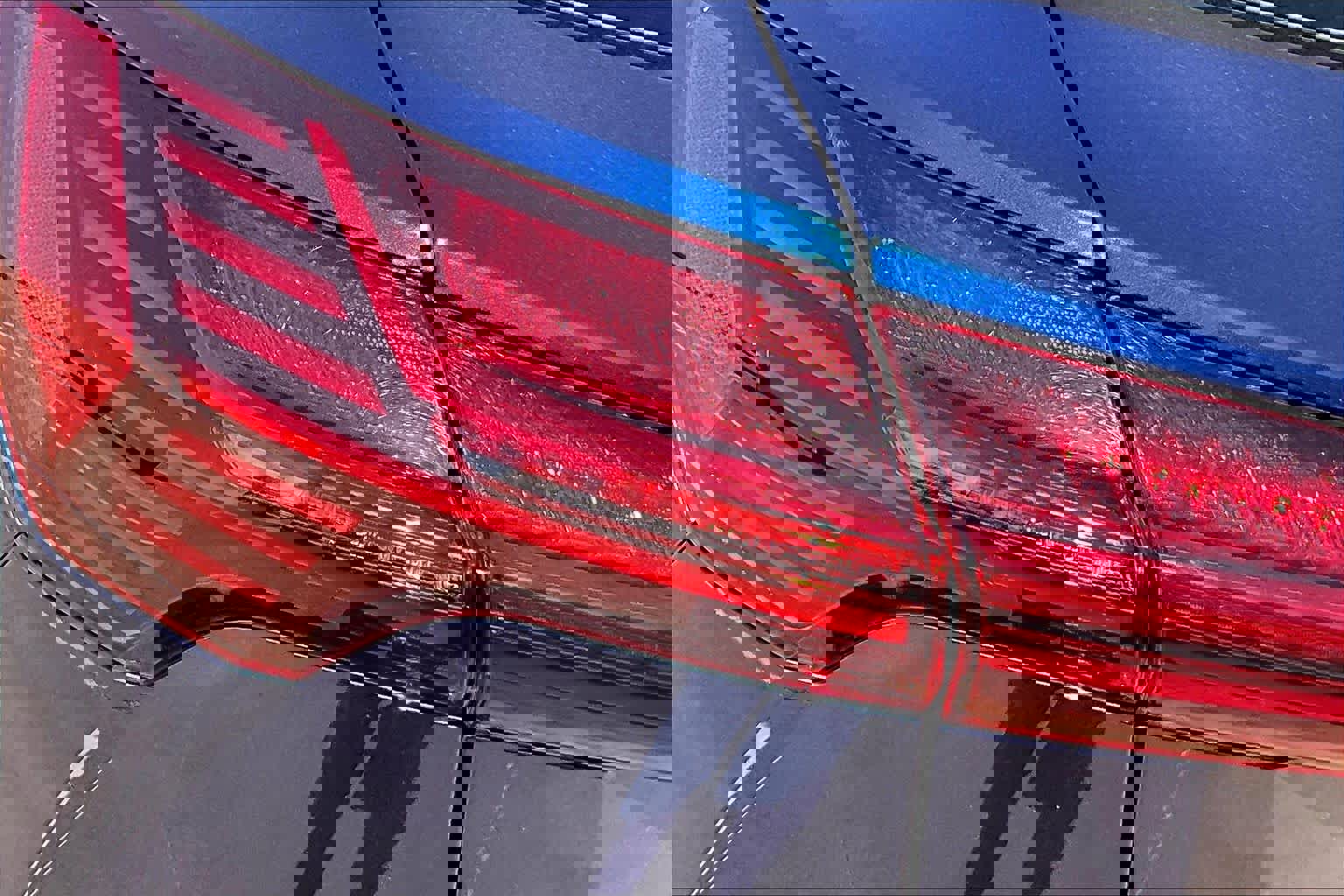 Used 2023 Audi e-tron Premium Plus w/ Premium Plus Package image 28