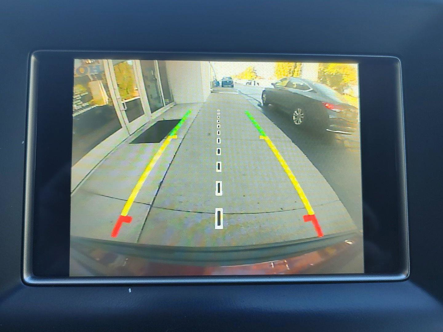 Used 2018 Jeep Grand Cherokee Laredo image 9