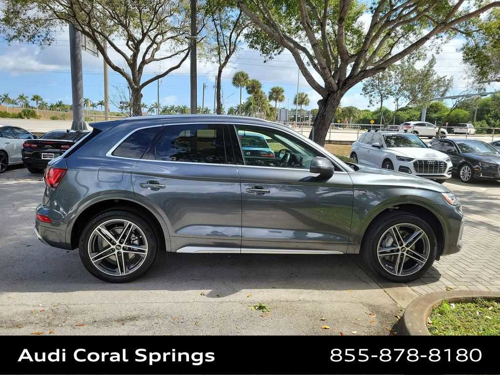 Certified 2023 Audi Q5 e Premium w/ Convenience Package image 9