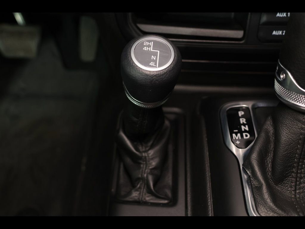 Used 2022 Jeep Gladiator Sport AWD/4WD image 25