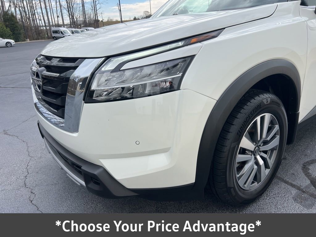 Used 2023 Nissan Pathfinder SL image 10