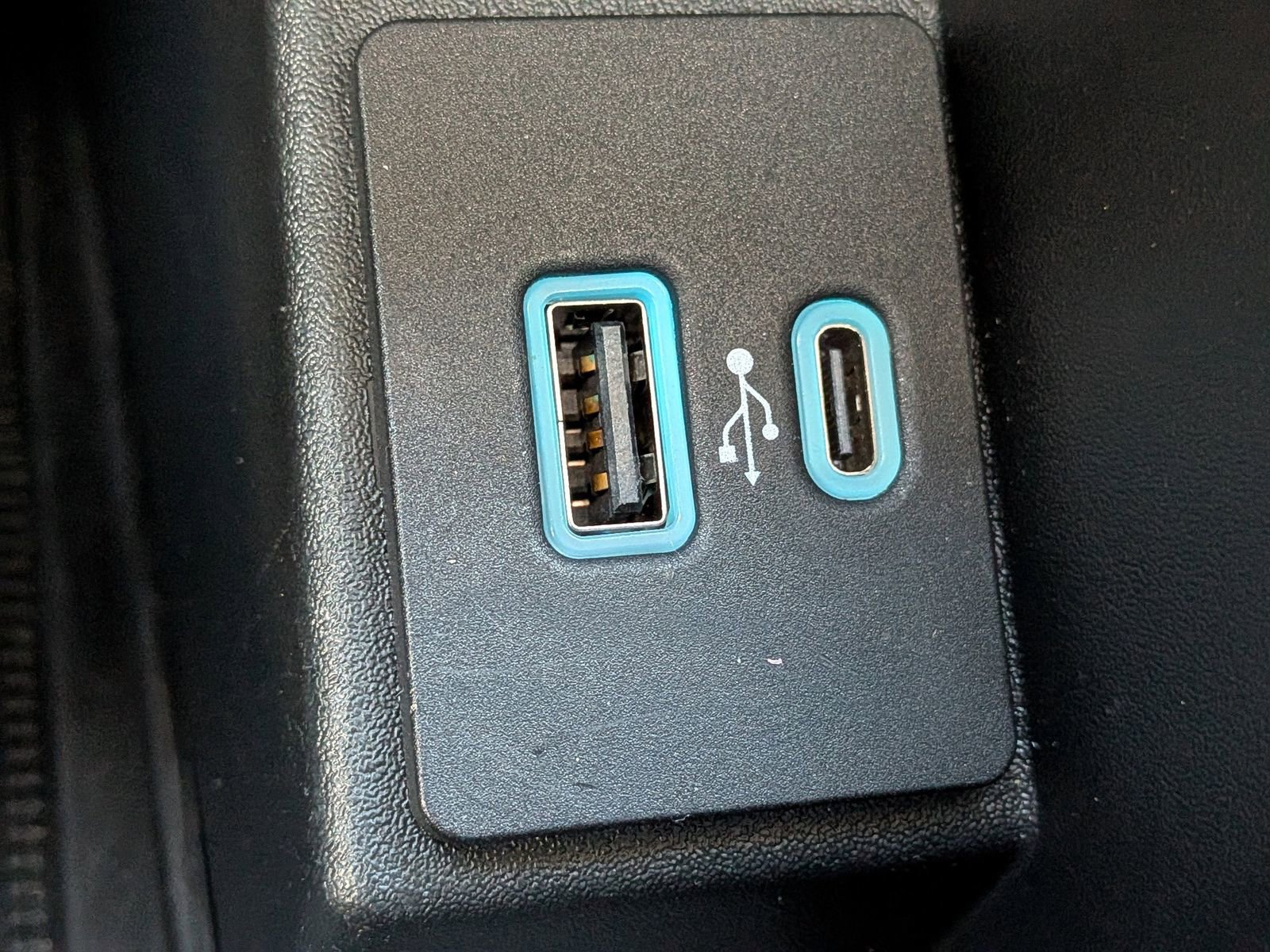 Certified 2023 Ford Edge SEL w/ Convenience Package image 28