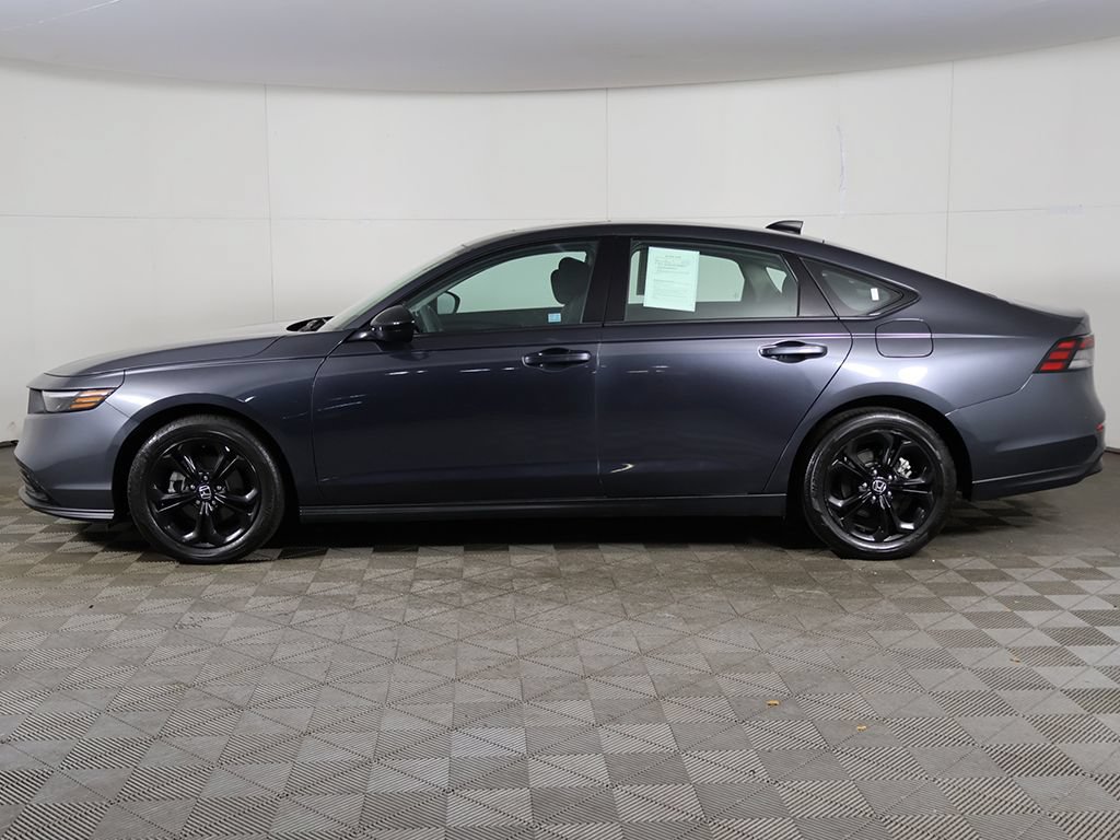 Used 2025 Honda Accord SE image 15