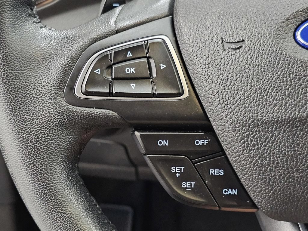 Used 2017 Ford Escape Titanium AWD/4WD image 37