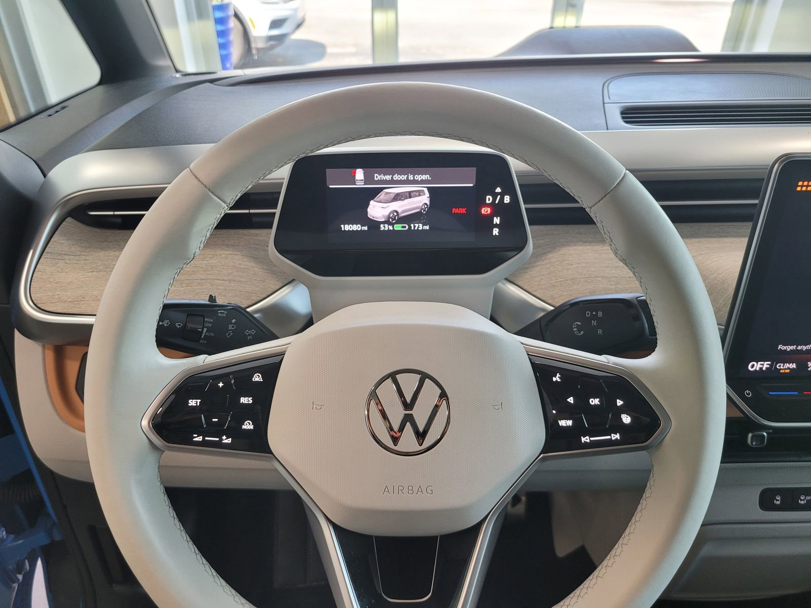 Used 2025 Volkswagen ID. Buzz 1st Edition image 25