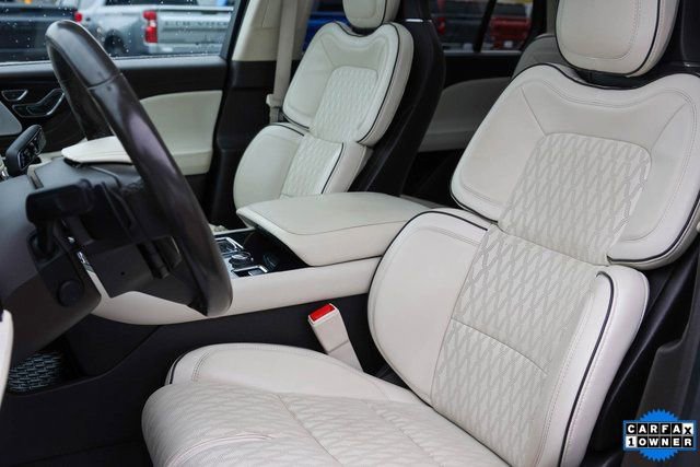 Used 2023 Lincoln Aviator Black Label w/ Class IV Trailer Tow Package image 13