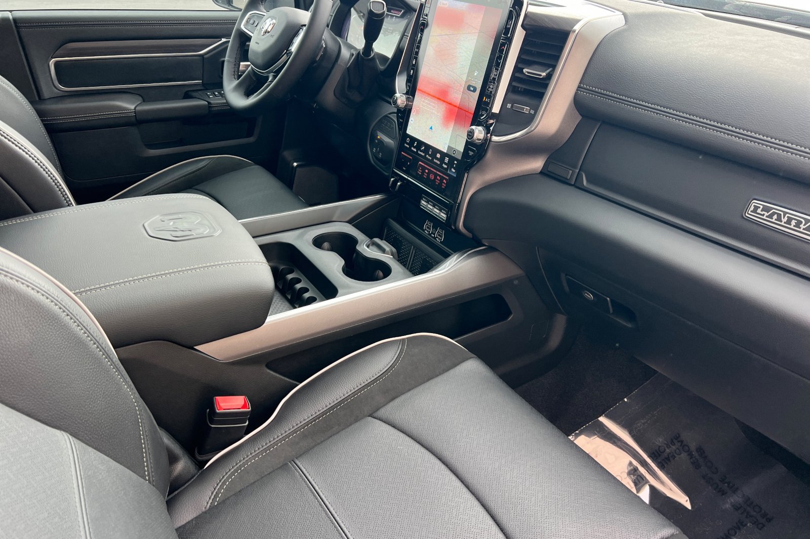 New 2026 RAM 3500 Laramie AWD/4WD image 15
