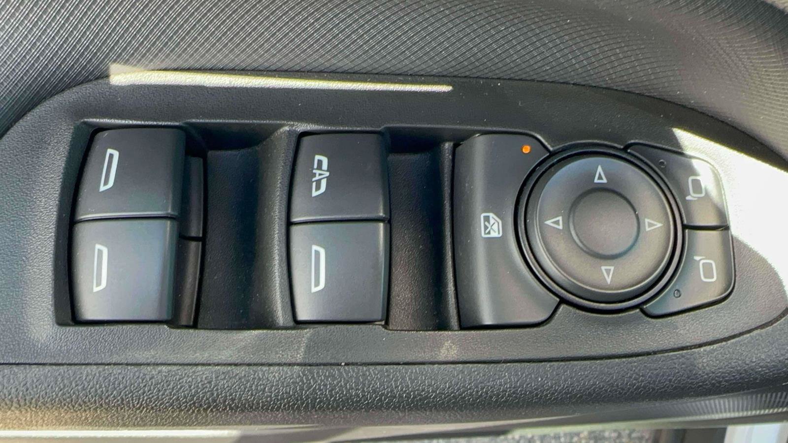 Used 2024 Chevrolet Equinox RS w/ LPO, Floor Liner Package AWD/4WD image 14