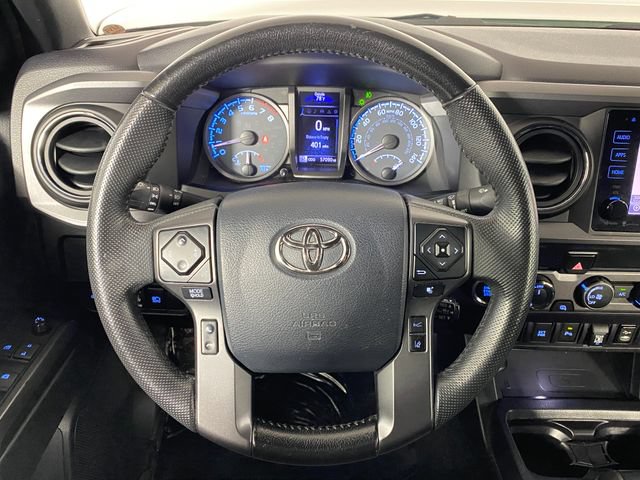Used 2019 Toyota Tacoma TRD Sport AWD/4WD image 18