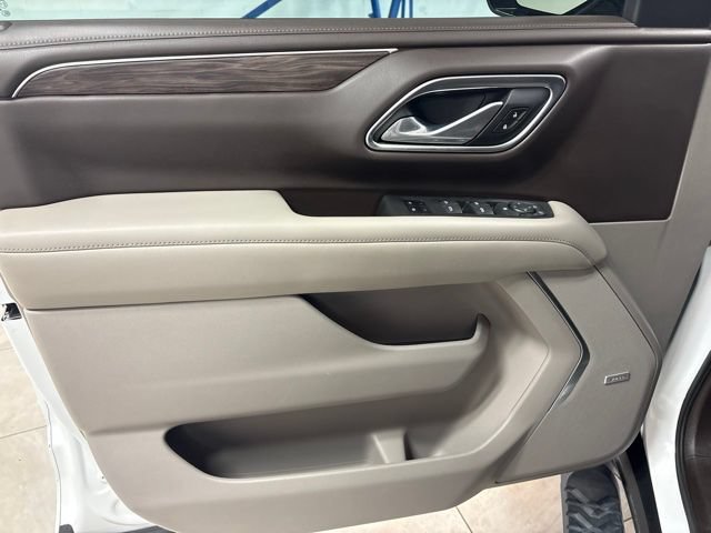 Used 2021 Chevrolet Tahoe Z71 w/ Max Trailering Package AWD/4WD image 20
