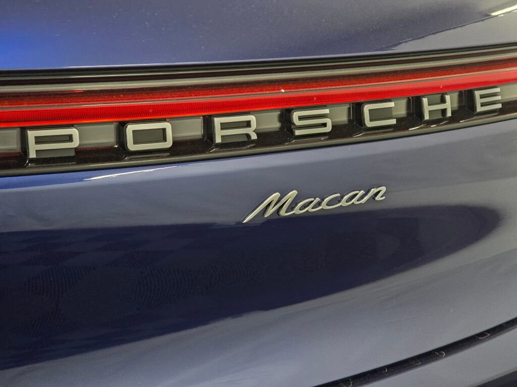 New 2026 Porsche Macan AWD/4WD image 32