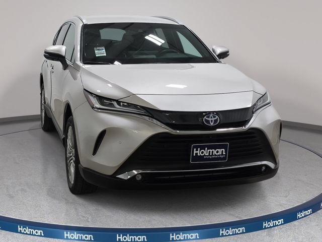 Certified 2024 Toyota Venza Limited AWD/4WD image 2