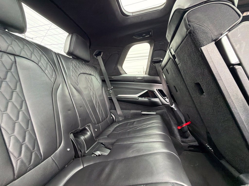 Used 2024 BMW X7 xDrive40i w/ Executive Package AWD/4WD image 29