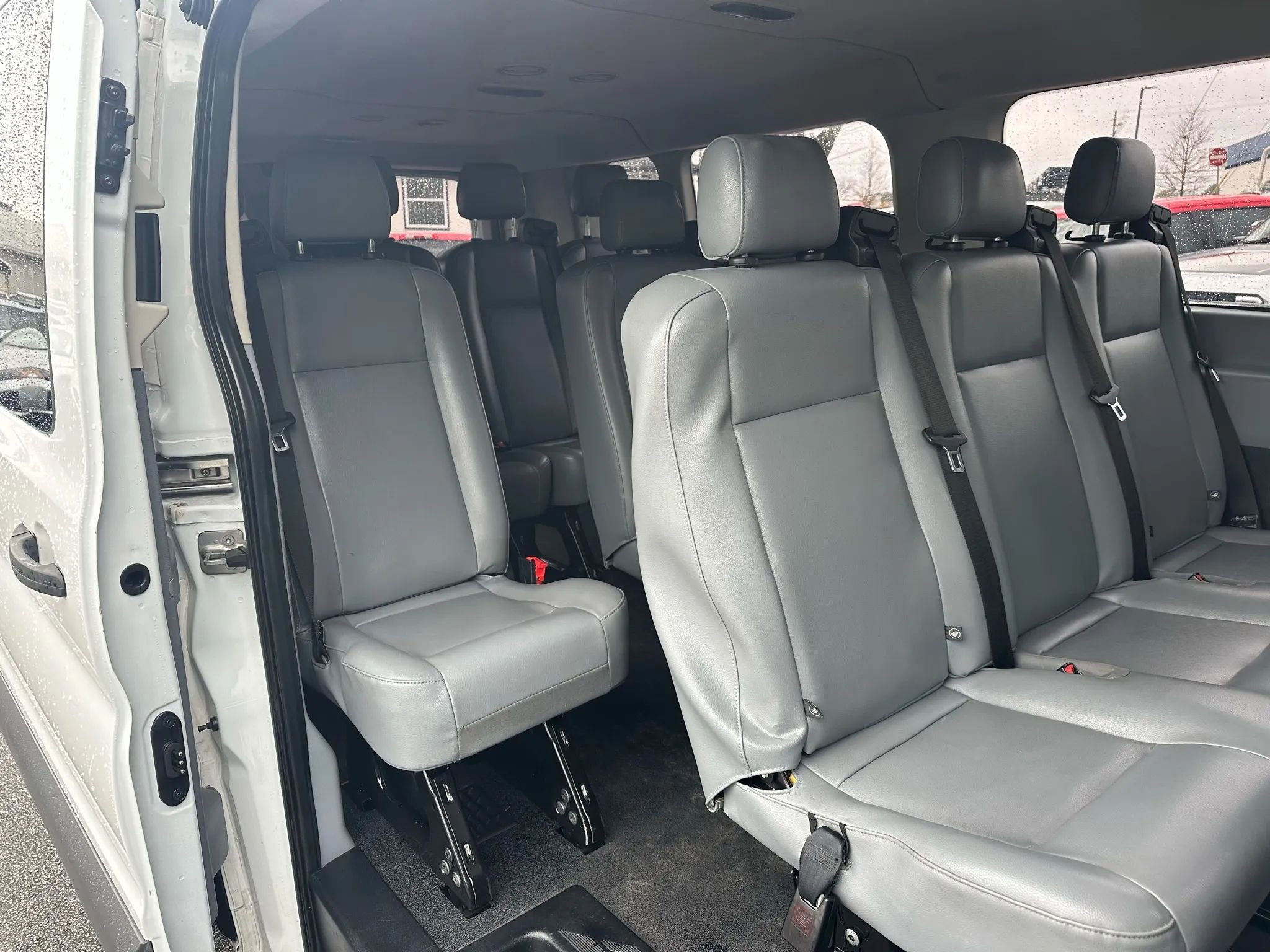 Used 2017 Ford Transit 350 XL image 12