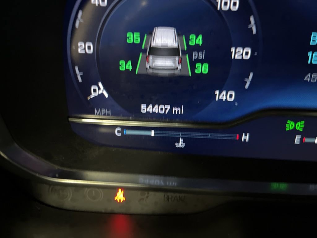 Certified 2024 Chevrolet Suburban Z71 w/ Off-Road Capability Package image 25