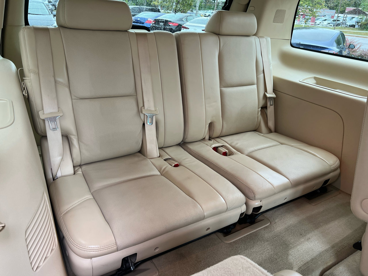 Used 2007 Cadillac Escalade AWD image 16