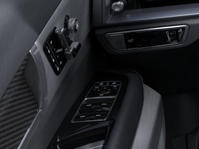 New 2027 Cadillac Vistiq Luxury w/ LPO, Floor Liner Package AWD/4WD image 22